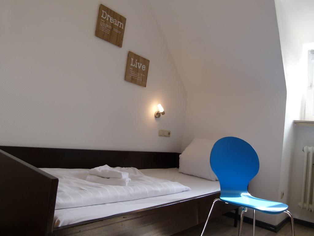 Kolping Hostel Trier Im Warsberger Hof Værelse billede
